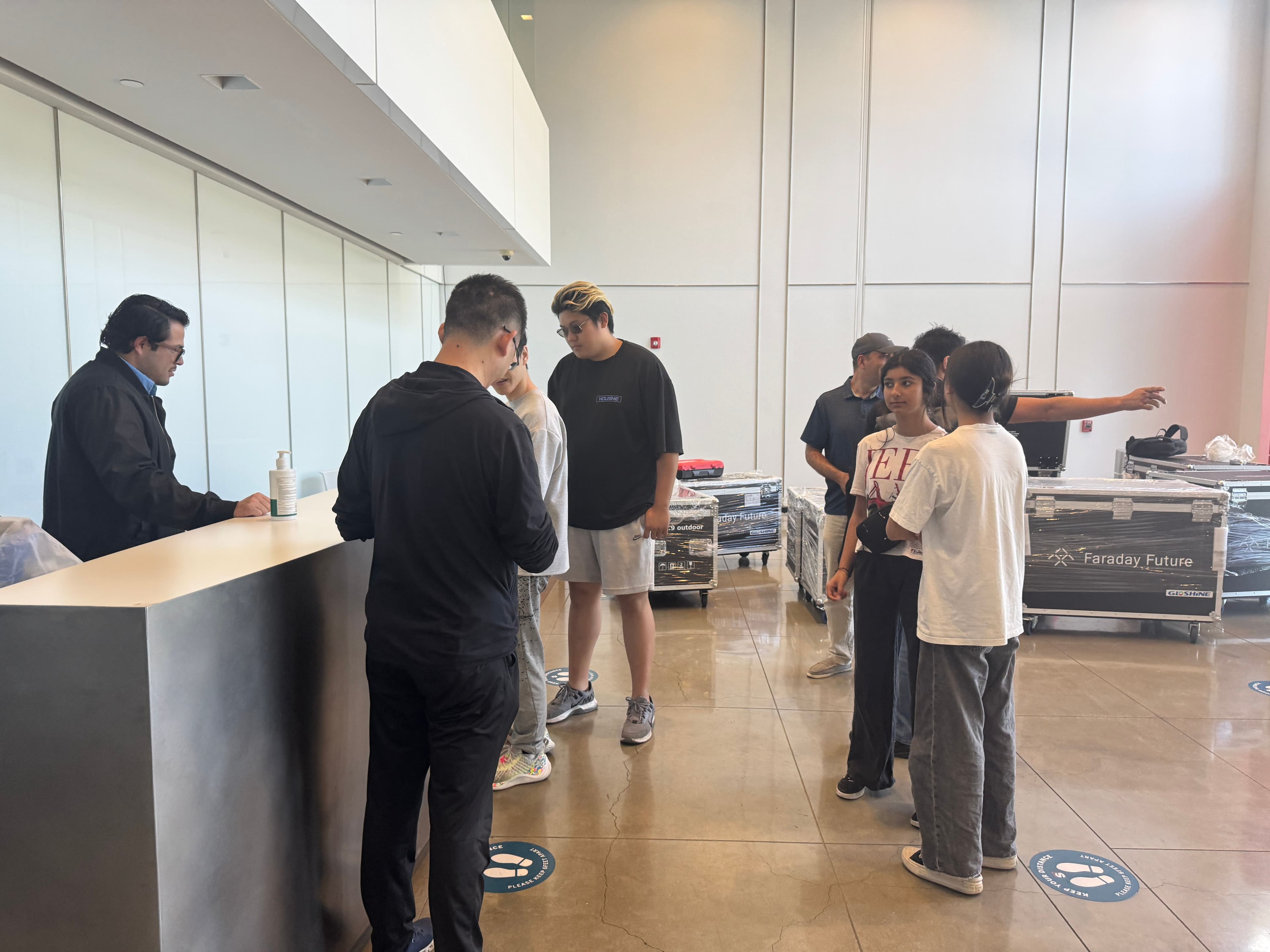 Agentech Team Visits FF Robotics Lab: Bridging AI Education with Real-World Robotics Development